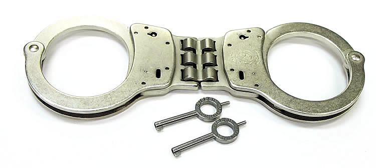 Amazon.com : Smith & Wesson M100-1 Chain Handcuffs, Nickel