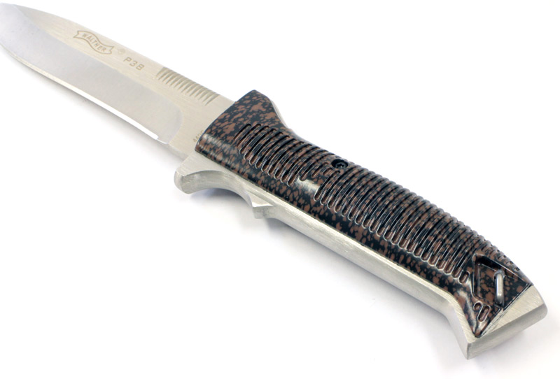 ワルサーP38タクティカルナイフ1