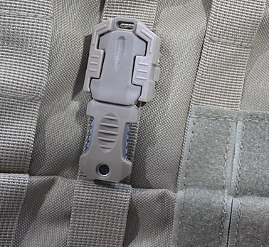 E.D.C.ミニタクティカルサバイバルナイフ